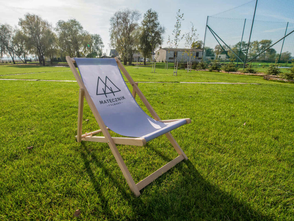 Rozkładane krzesło obrandowane folwark matecznik