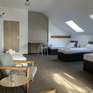 pokoje sypialne w dworku folwark matecznik