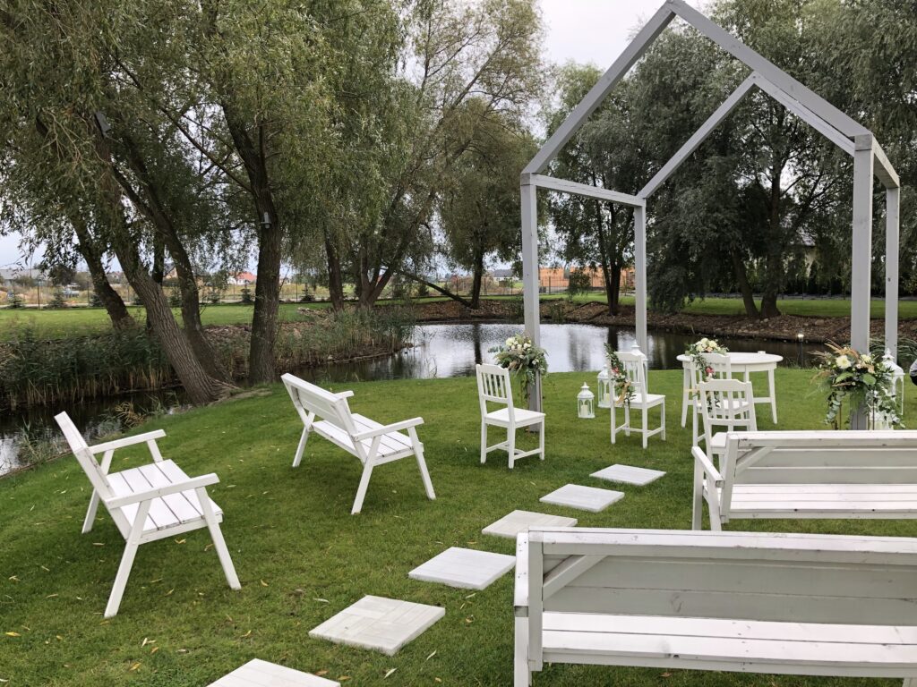 ślub w plenerze blisko poznania