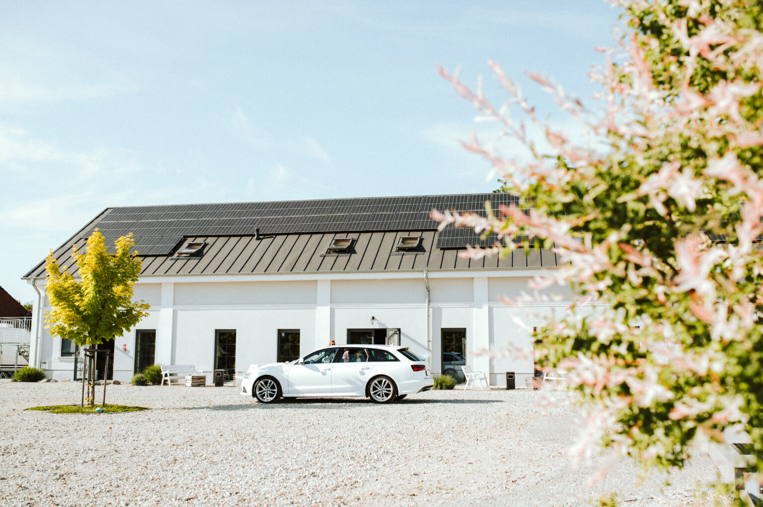 Spichlerz w blasku słońca