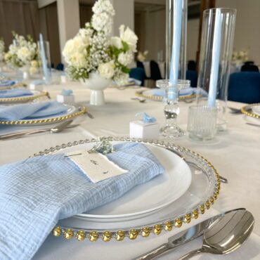 Dekoracje stołu na Pierwszą Komunię Świętą