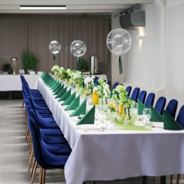 Dekoracje stołu na urodziny