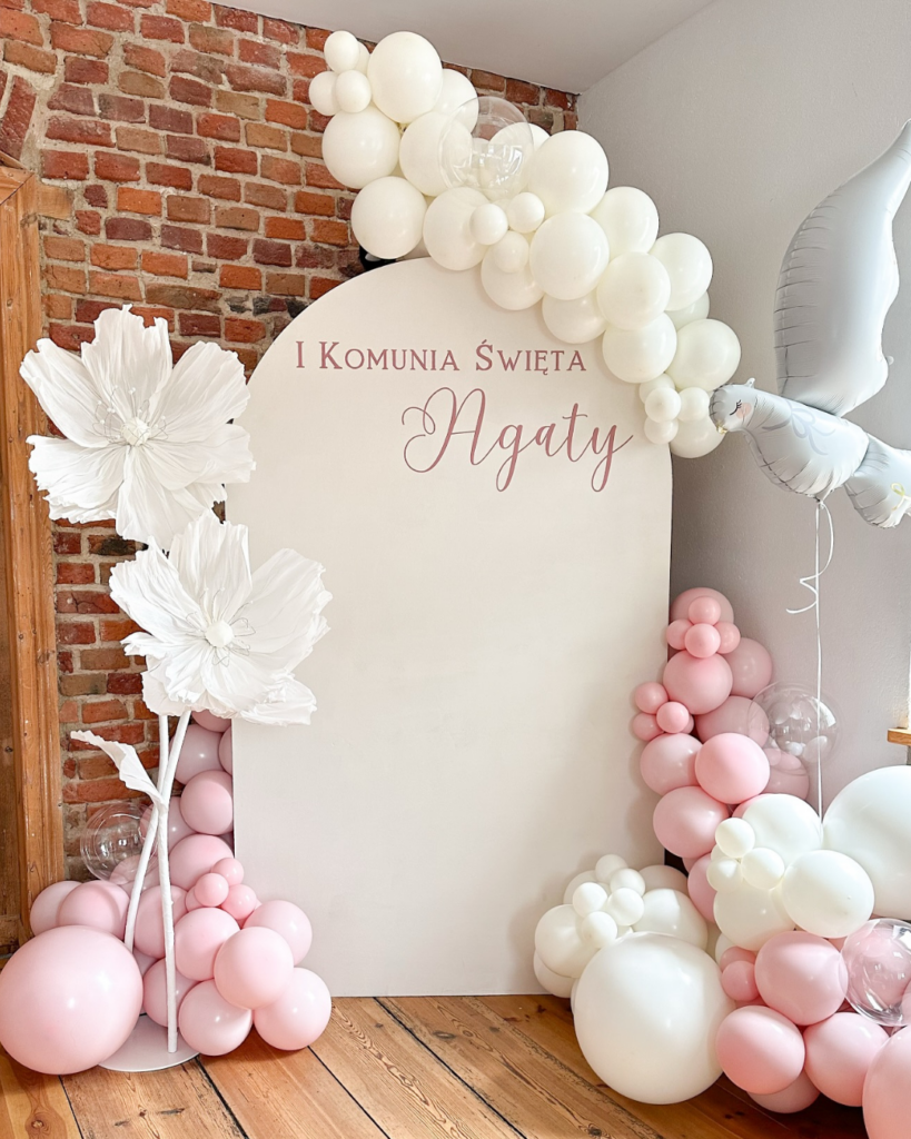 ścianka z okazji pierwszej komuni świętej